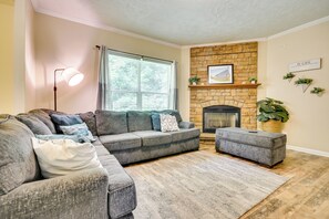 House (4 Bedrooms) | Interior - Peaceful Family Retreat in Winston-salem (Winston-Salem)