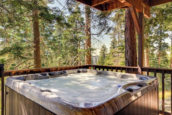 House (4 Bedrooms) | Front of property