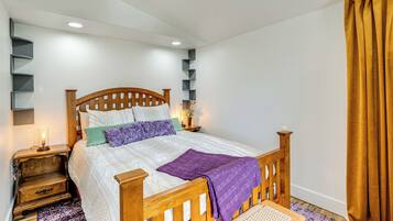 Apartment (0 Bedroom) | Interior