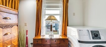 Walk to Beach: Historic Downtown Anacortes Studio