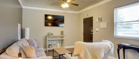 Apartment (1 Bedroom) | Interior