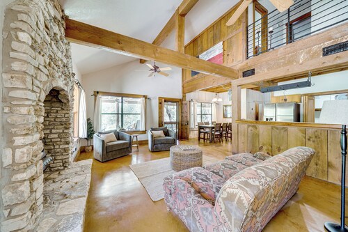 Swim, Hike & Unwind: Serene Hill Country Retreat