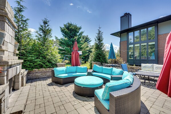 House (5 Bedrooms) | Front of property