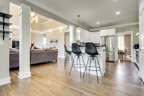 Spacious Family Getaway: 8 Mi to Main St Ann Arbor