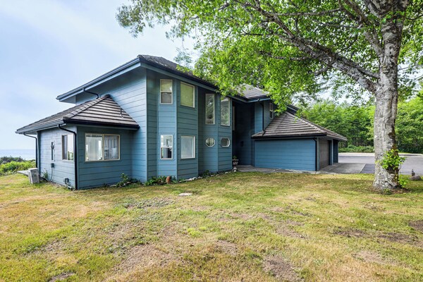 3-acre Property: Beachfront Home In Smith River! - Smith River, CA