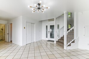 Rumah (4 Bedrooms) | Interior