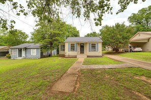 House (2 Bedrooms) | Interior - Near Waterloo Lake: Restored 1930s Home w/ Yard (Denison)