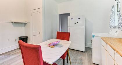 Home w/ Yard - Close to Hospitals, Dtwn Shreveport