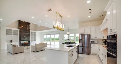 Sprawling Countryside Home in Dallas Area