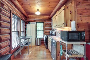 House (1 Bedroom) | Interior