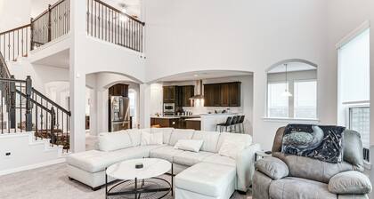 Grand Family Home w/ Patio & Fenced Yard in Arcola