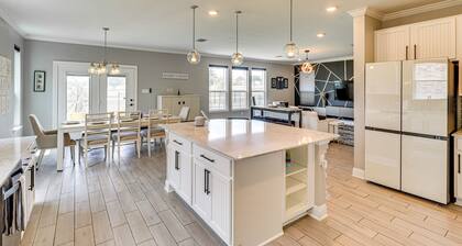 5 Mi to Old Town Hutto: Star Ranch Golf Retreat