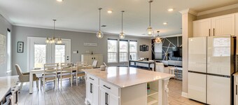 5 Mi to Old Town Hutto: Star Ranch Golf Retreat