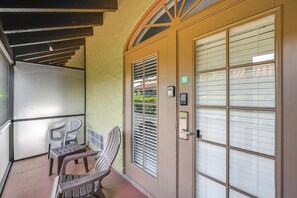 Apartment (0 Bedroom) | Interior - Dock, Pool & Tennis Courts: Naples Resort Retreat! (Naples)