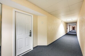 Apartment (0 Bedroom) | Interior - POI Resort Studio Near Everglades + Marina Access (Naples)