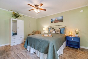 Apartment (1 Bedroom) | Interior - Walk to Lake Conroe - Condo w/ Community Perks! (Montgomery)