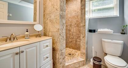 1 Mi to Train: ATL Area Apt w/ Patio & Shared Yard