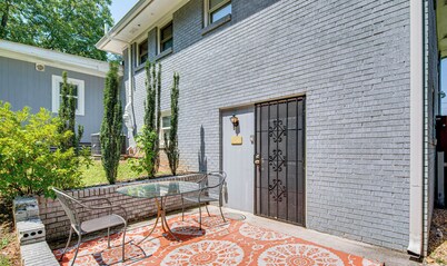 1 Mi to Train: ATL Area Apt w/ Patio & Shared Yard