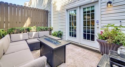 Playroom & Home Office: Family Retreat in Mauldin!