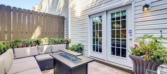 Playroom & Home Office: Family Retreat in Mauldin!