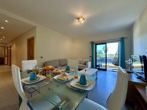 Dining - QUARTEIRA STYLISH 3 WITH POOL by HOMING (Quarteira)