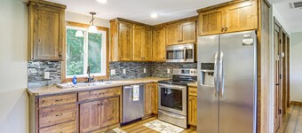 'elbow Lake Escape' w/ Dock in Underwood!