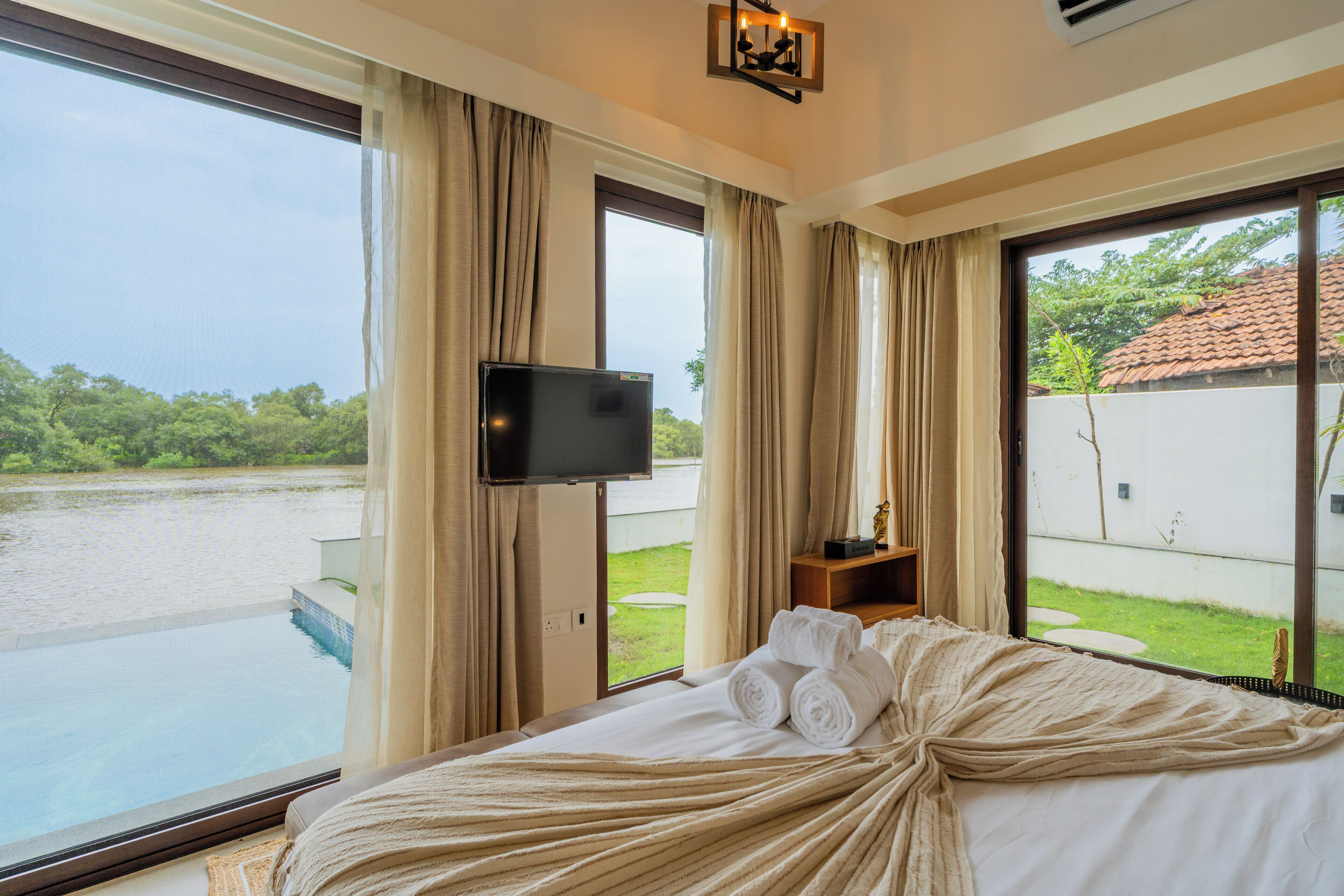 Villa, River View | Iron/ironing board, rollaway beds, free WiFi, bed sheets