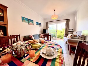 Dining - VILAMOURA CLASSIC 2 WITH POOL by HOMING (Quarteira)