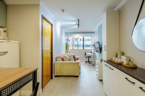 Basic Apartment | Living area