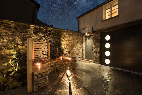 Wharton House Mews Retreat for two