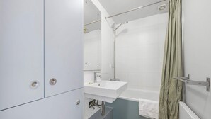 Apartment | 1 bedroom, Internet - Bluebird Light Fitzrovia by Frankie Says (London)