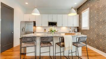 House | 4 bedrooms, Internet