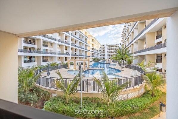 Eenvoudig appartement | Zwembad