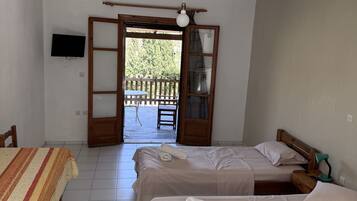 1 habitación, wifi y ropa de cama