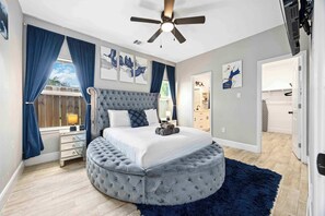 4 Schlafzimmer, Bügeleisen/Bügelbrett, WLAN, Bettwäsche