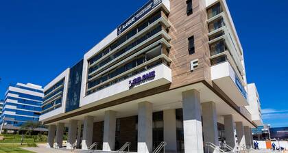 Apart With Self-check-in, Setor Noroeste Roe210