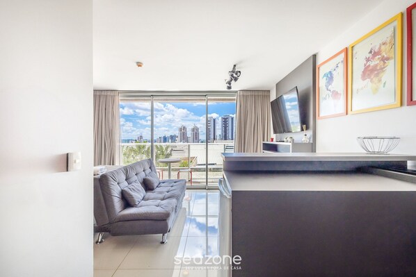 Basic Apartment | Living area