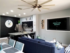 Smart TV, video games