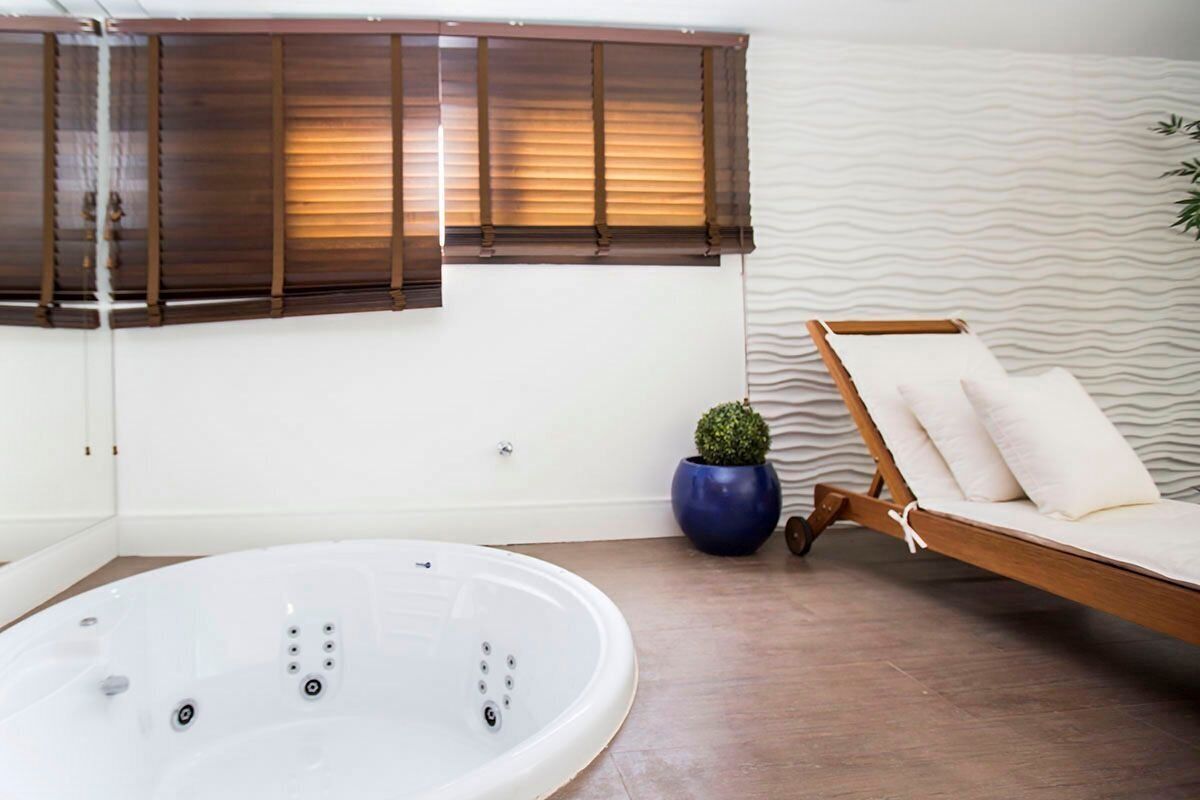 Departamento básico | Baño | Amenidades de baño gratuitas 