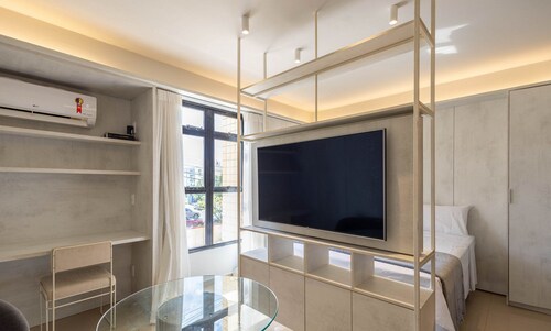 Studio Moderno prox. do Shoppping Iguatemi SHL0105