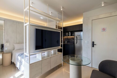 Studio Moderno prox. do Shoppping Iguatemi SHL0105