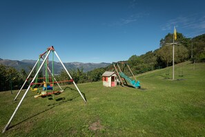 Children’s area - Gite 3 Le Nerbiou - Les Gîtes de Stouet (Artalens-Souin)