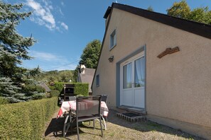 Outdoor dining - Gite 3 Le Nerbiou - Les Gîtes de Stouet (Artalens-Souin)