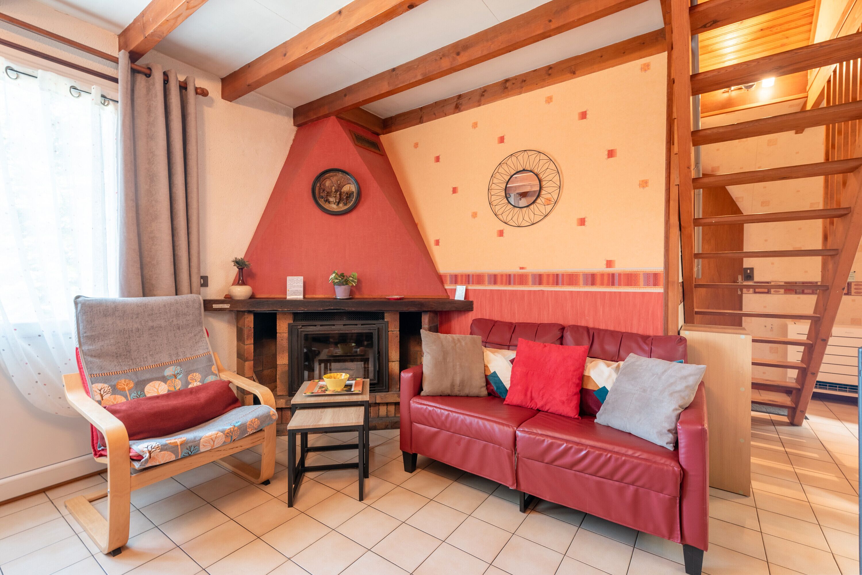 Télévision, cheminée