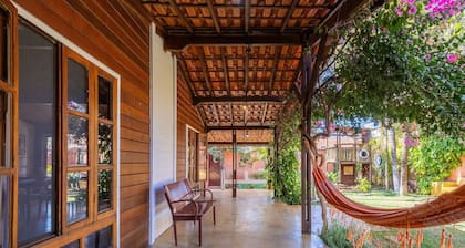 Charming House w/ BBQ in Vila Planalto Act029