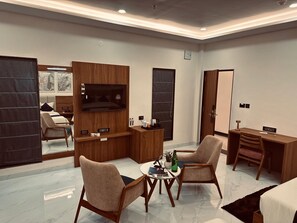 Family Suite, City View | Living area - Hotel Blue Ocean (Udaipur)