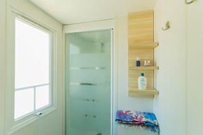 Mobile Home | Bathroom