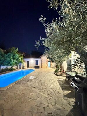 Pool - Villa Soleil Terre Mer (Nîmes)