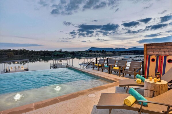 Outdoor pool, a heated pool