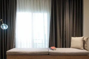 Apartment, Balcony | Living area | Flat-screen TV
